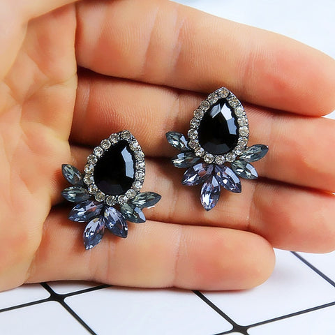 New Crystal Flower Drop Earrings for Women Fashion Jewelry Gold Silver Rhinestones Earrings Gift for Friend Party and Daily