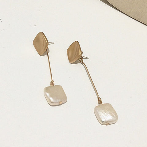 AOMU Korea Design Metal Gold Geometric Irregular Circle Square Natural Freshwater Pearl Stud Earrings for Women Girl Gift