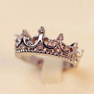 Fashion Vintage Silver Crystal Drill Hollow Crown Shaped Queen Temperament Rings For Women Party Wedding Ring Jewelry